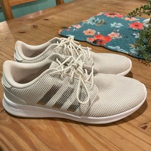 Women’s adidas tennis shoes sz 9